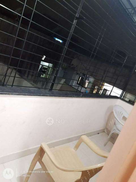 Shared Room for Female In 1 BHK  In Rathan  In Narayan Peth