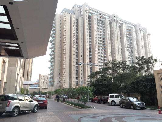 4 BHK Flat In E702  For Sale  In Sector 42
