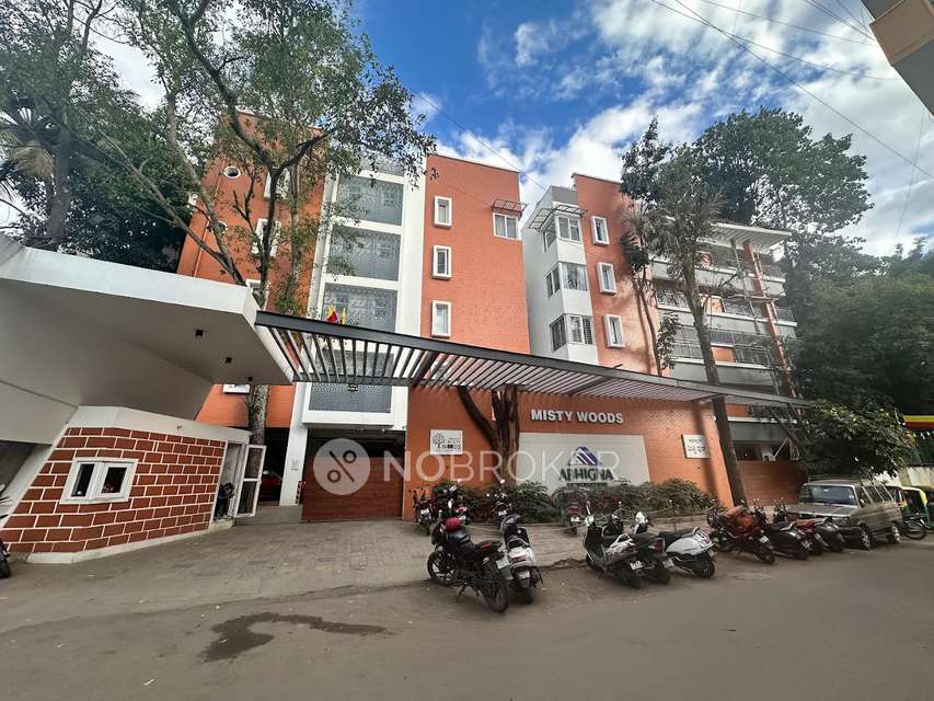 Shared Room for Male In 2 BHK  In Aabhignas Misty Woods In Jp Nagar,