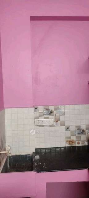 Shared Room for Male In 1 RK  In Sri Sai Nagar