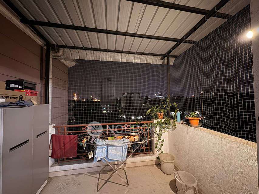 2 BHK Flat In Spring Bloom  for Rent  In Ghorpadi