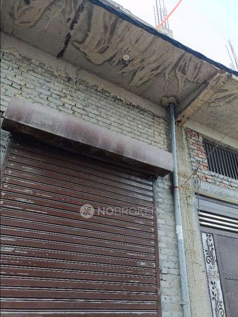 Shop in Sector 81, Noida for Rent 