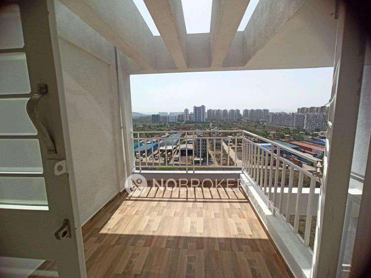 2 BHK Flat In Vardhaman Moonstone For Sale  In Pimpri-chinchwad