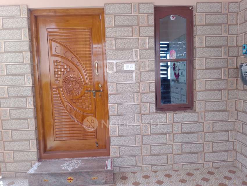 2 BHK House for Rent  In Singapura