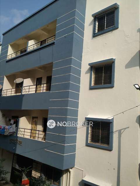 Single Room for Male In 1 BHK  In Muktai Niwas Shejwalpark Lane  No 9 Kharadi In Shejwal Park Lane No 9