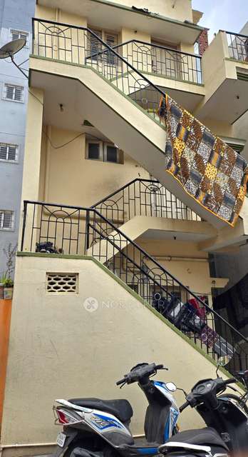 4+ BHK House For Sale  In Banashankari