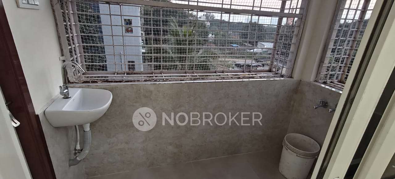 1 BHK Flat In Vijaya Sai Seva Residency For Sale  In G943+hr8, Miyapur - Janapriya West City Rd, Sai Ram Nagar, Prasanth Nagar, Miyapur, Telangana 500049, India