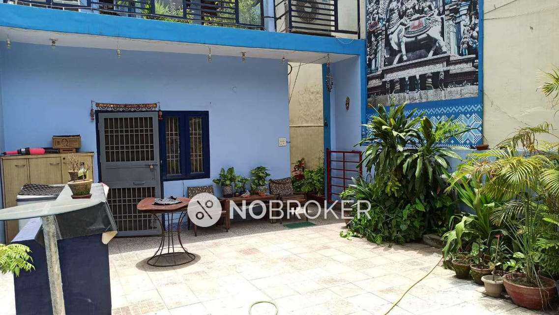 2 BHK Flat In Standalone Building  For Sale  In Jangpura A 