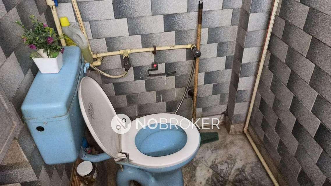 2 BHK Flat In Standalone Building  For Sale  In Jangpura A 