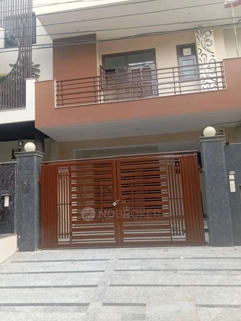 1 RK House for Rent  In  Sector 34, Huda Colony