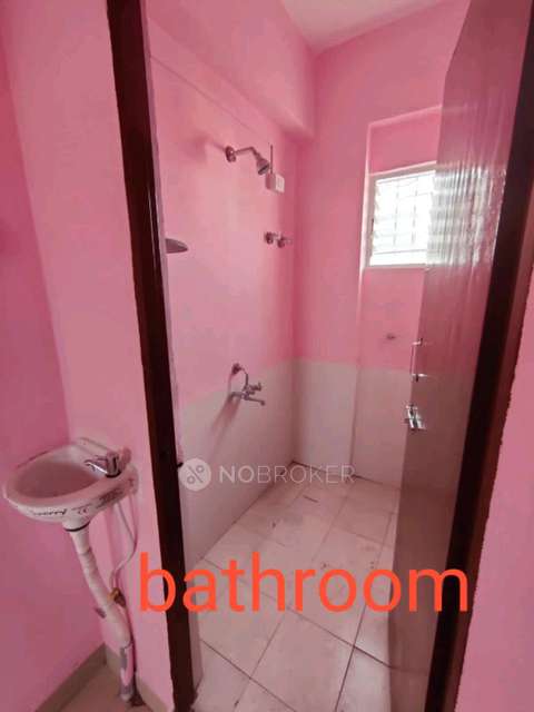 Single Room for Male In 2 BHK  In Shree Laxminarsinh Bhawan In Shri. Lakshmi Nrusinha Bhavan, Near Bhairavnath Mandir, Deo Wada, Chinchwad Gaon, Ganesh Peth, Pimpri-chinchwad, Maharashtra 411033, India