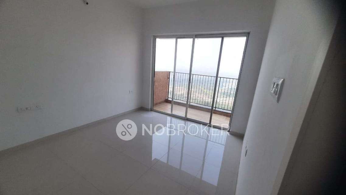 2 BHK Flat In Godrej Boulevard For Sale  In Manjari Khurd