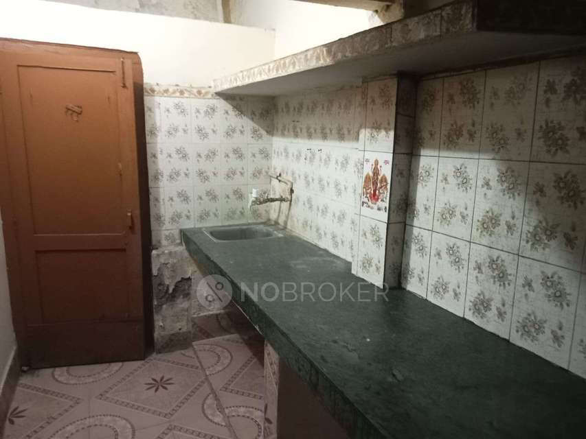 1 BHK Flat In Standalone for Rent  In Sector 20