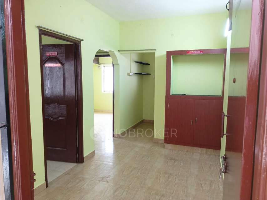 2 BHK Flat In Individual 4 Portions Appartment For Sale  In Ambattur