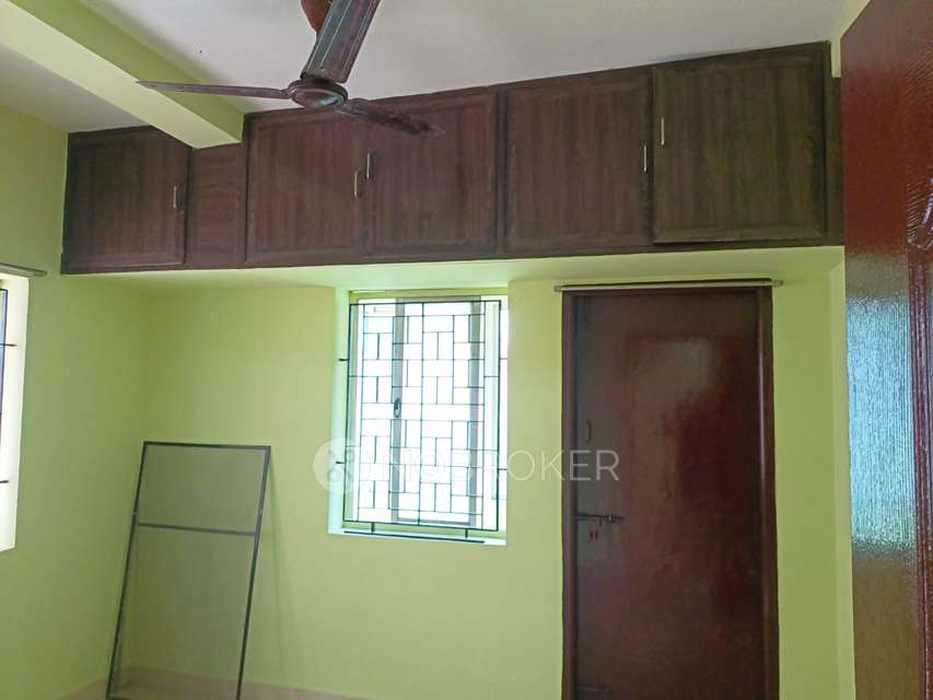 2 BHK Flat In Individual 4 Portions Appartment For Sale  In Ambattur