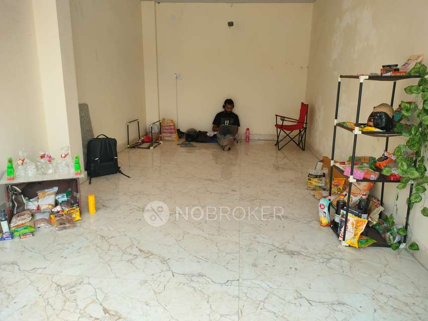 Shop in Krystal Floors, Greater Noida for Rent 