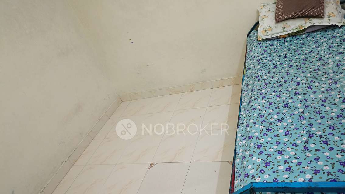 Shared Room for Female In 1 RK  In Kothrud,