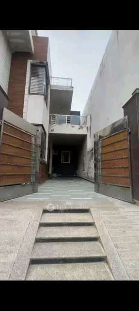 4+ BHK House for Rent  In Sector 75