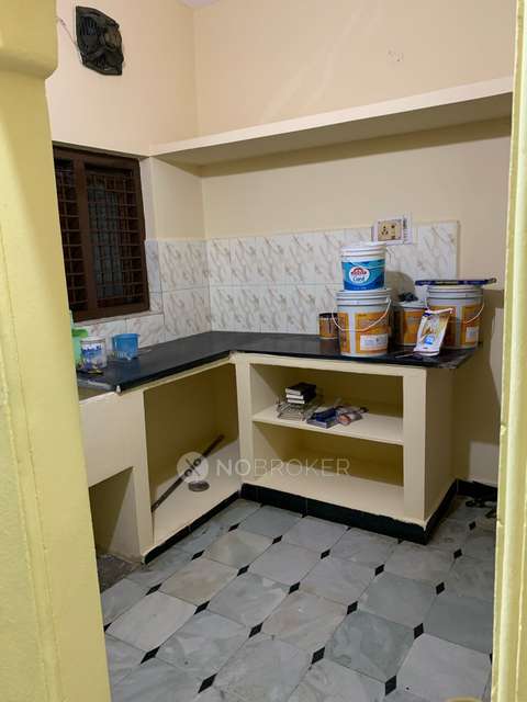 2 BHK House for Rent  In Huda Colony, Chanda Nagar