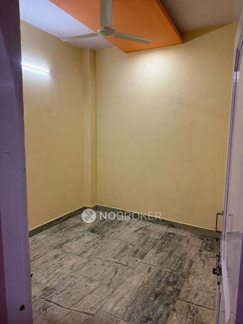 3 BHK Flat In Wazirnagar  For Sale  In Wazir Nagar, South Extension I