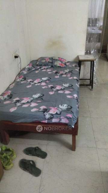 PG for Boys in Asavari Chs