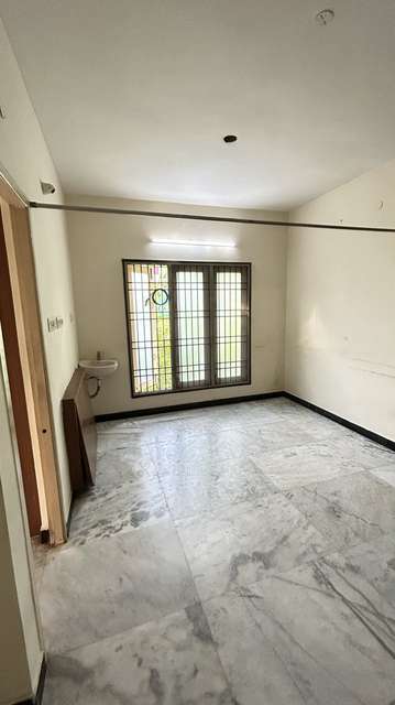 2 BHK Flat In Sai Vignesh For Sale  In Koyambedu