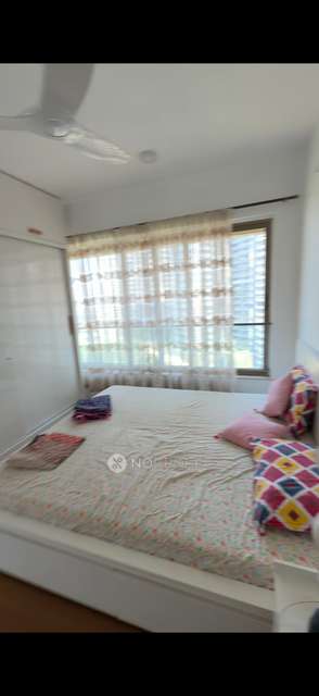 4+ BHK Flat In Kalpataru Aura, Ghatkopar West for Rent  In Ghatkopar West