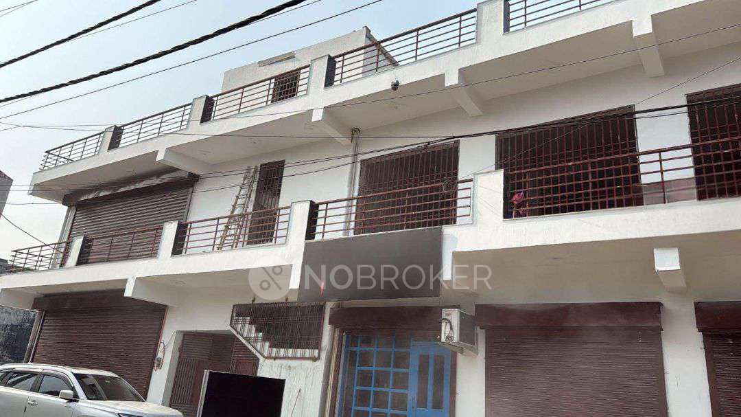 Godown/Warehouse in Chhawla, Delhi for Rent 