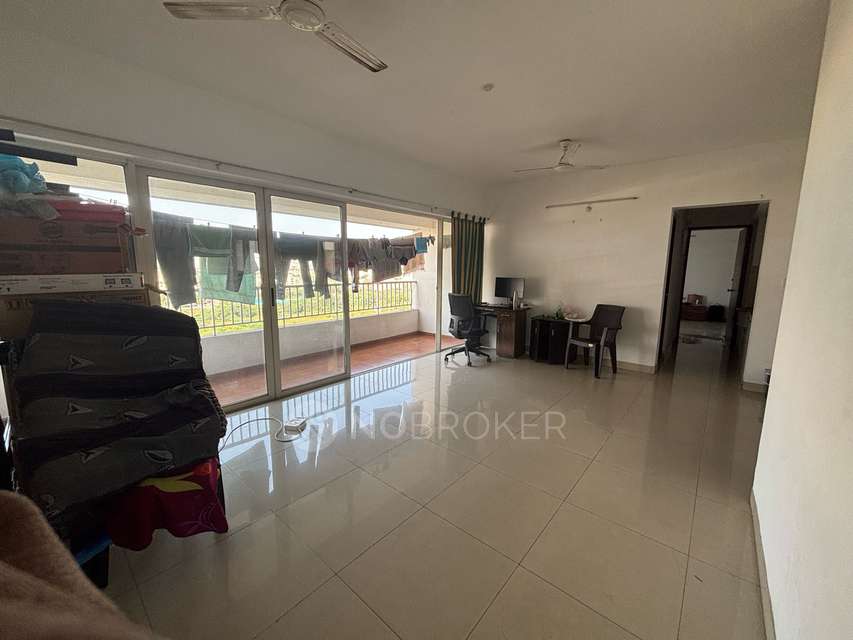 Shared Room for Male In 2 BHK  In Amanora Victory Towers In Mundhwa