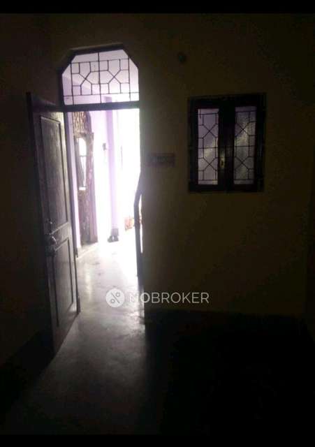 2 BHK Flat In New Kondli Market For Sale  In New Kondli, Kondli