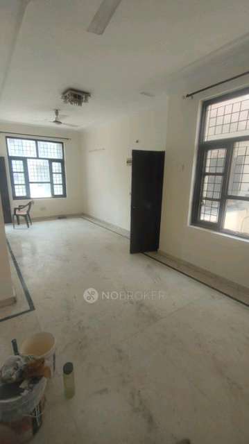 3 BHK Flat In Alaknanda Apartment Rampuri for Rent  In Alaknanda Apartments, Block F