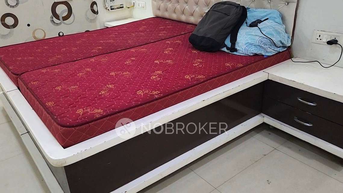 3 BHK Flat In Trishul Tower, Kaushambi for Rent  In Kaushambi