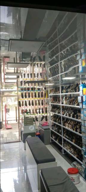 Shop in Chandavarkar Rd, Mumbai for Rent 