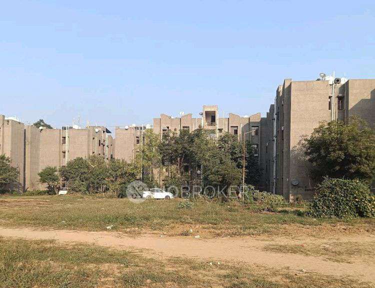 1 BHK Flat In Shiv Shakti Apartment  Mu-2 for Rent  In Mu Ii