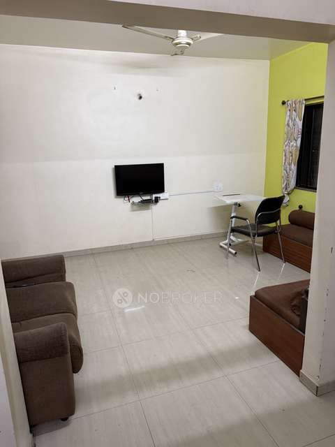 2 BHK Flat In Dhaval Windscapes, Hadapsar for Rent  In Hadapsar