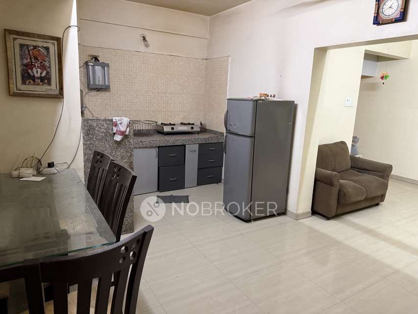 2 BHK Flat In Dhaval Windscapes, Hadapsar for Rent  In Hadapsar
