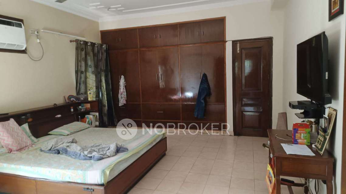 4+ BHK House For Sale  In Sector 35