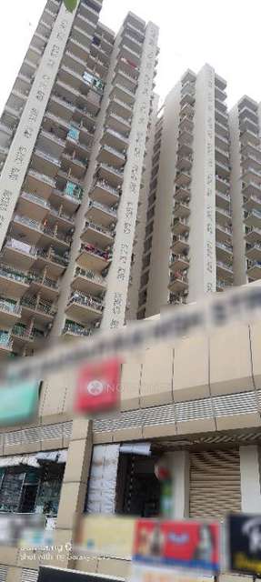 Shop in Gaur Saundaryam, Greater_noida for sale 