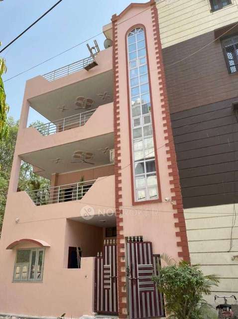 2 BHK Flat for Rent  In Vikaspuri