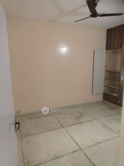 3 BHK Flat In Unitech South City Heights for Rent  In Sector 41