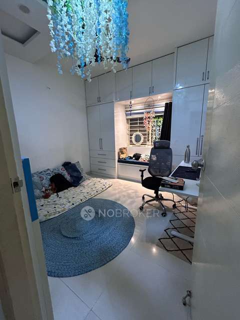 Single Room for Female In 2 BHK  In Bm Pristine In Kachamaranahalli