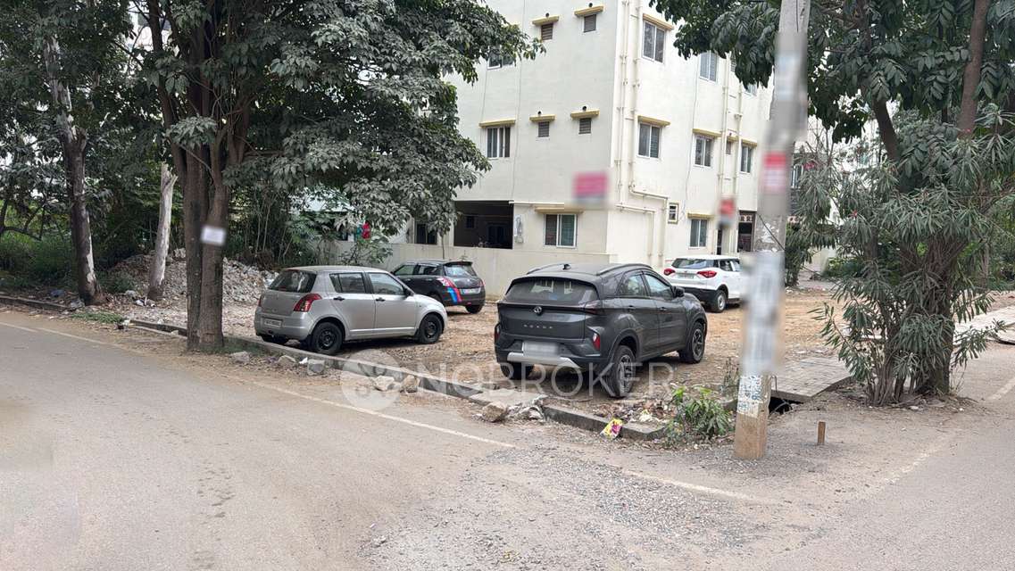 Plot For Sale  In Meenakshi Layout Main Rd