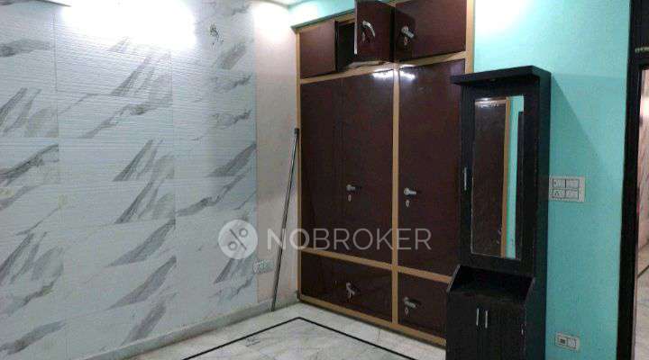 Single Room for Female In 2 BHK  In Greater Noida, Sector-3, Blocka In Sector 3