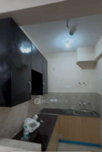 2 BHK Flat In Amrapali Dream Valley, Techzone 4 for Rent  In Tech Zone Iv