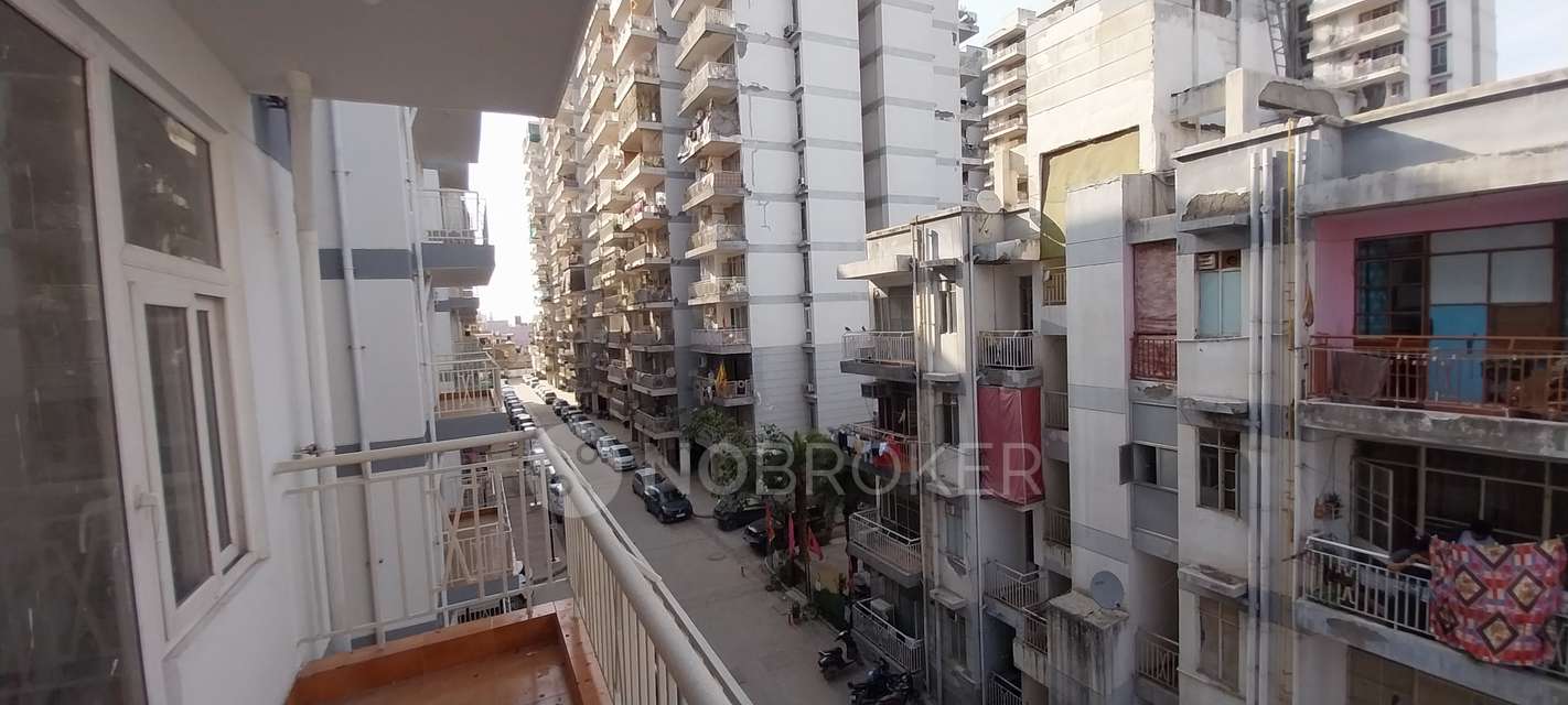 3 BHK Flat In Zara Aavaas Apartments for Rent  In  Sector 104