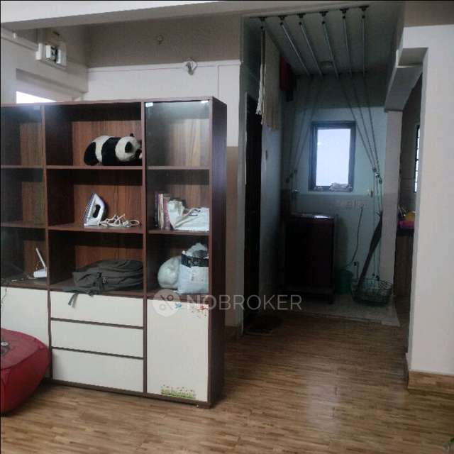 Shared Room for Female In 1 BHK  In Lunawat Complex In Kothrud