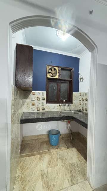 1 BHK House for Rent  In Green Park