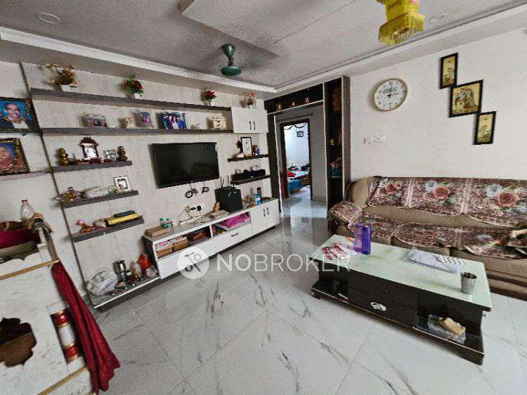 2 BHK Flat In Nbr One For Sale  In Attapur