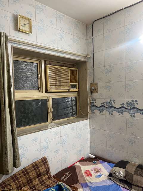 1 BHK Flat In Veena Nagar Chs For Sale  In Mulund West