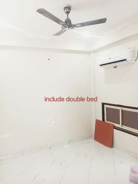 1 BHK Flat for Rent  In  New Delhi, 